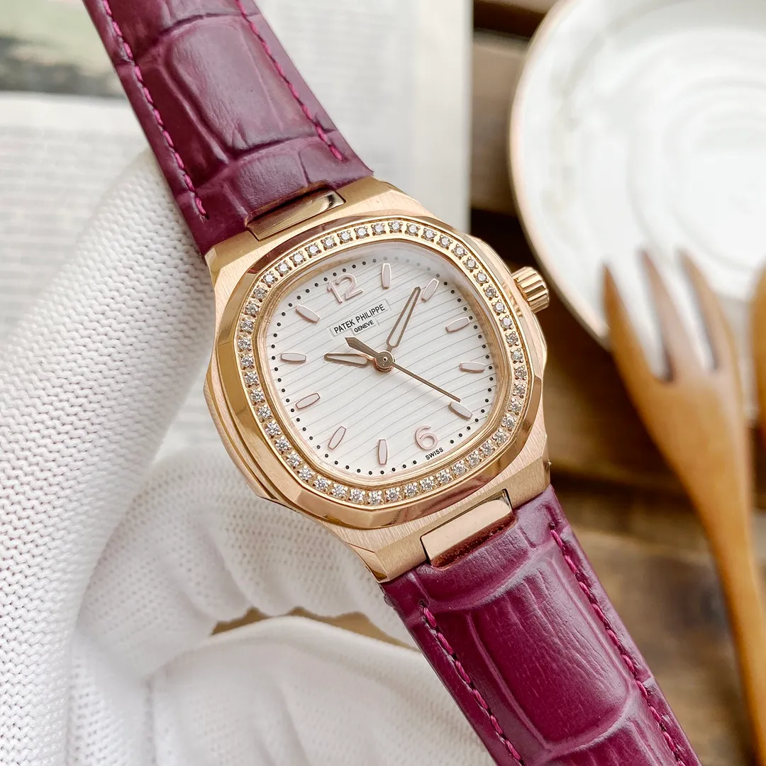 【Foreign trade import】💰2400! PATEK PHILIPPE [Patek Philippe] Nautilus Goddess Simple Three-hand Watch has a unique and charming design. It is a sublimation of perfect craftsmanship and is an exclusive watch for women. Equipped with a fully automatic mechanical movement, 316 stainless steel case, strap, and original pin buckle. Extreme luxury watch, 18K white gold Swarovski diamonds, crystal mirror, 50 meters waterproof, strong luminous, strong luminous, size: 35mm thick 11mm